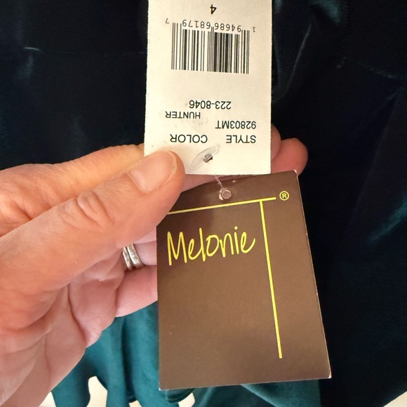 Melonie T Womens 4 Deep Green Velvet Dress Faux Wrap Rose Bud Accent Back Zipper - Picture 7 of 9